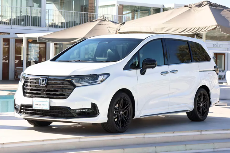 Dây chuyền sản xuất mẫu MPV cỡ lớn  Honda Odyssey dừng sản xuất ở Nhật Bản vào hồi tháng 11/2021. Đến đầu tháng 12/2023, mẫu MPV này đã quay trở lại thị trường nội địa nhưng dưới dạng xe nhập khẩu nguyên chiếc từ Trung Quốc thay vì lắp ráp nội địa như trước.