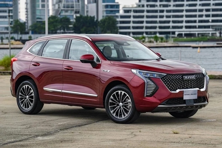  Haval Jolion Hybrid 2024 mới sẽ cạnh tranh với các mẫu xe trong phân khúc xe Crossover hạng B+ như Mazda CX-30, Toyota Corolla Cross, Honda HR-V… Mức giá dự kiến của Haval Jolion phiên bản cao cấp nhất từ 680 triệu đồng.