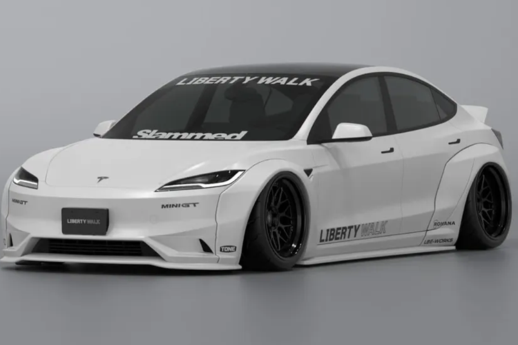 Tuy nhiên, thương hiệu Liberty Walk mới đây đã cho ra mắt gói độ widebody ấn tượng đem đến cho chủ sở hữu  Tesla Model 3 chạy điện một diện mạo thực sư nổi bật. Bộ bodykit LB E cho Tesla Model 3 bao gồm bốn bộ phận chính bao gồm phần líp trước, một cánh đuôi vịt ở phía sau, một bộ khuếch tán phía sau và các líp hông xe cơ bản.