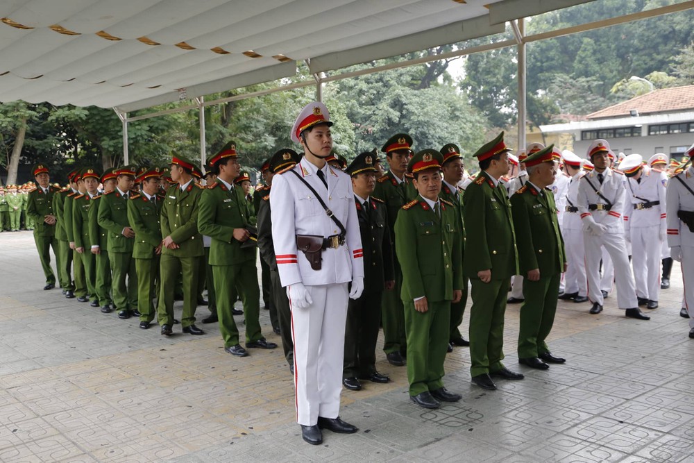 Vào sáng cùng ngày, Đảng ủy Công an Trung ương, Bộ Công an tổ chức trọng thể lễ tang 3 liệt sĩ hy sinh ở Đồng Tâm theo nghi thức của lực lượng Công an nhân dân.