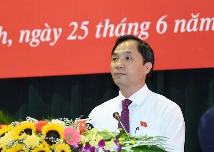 Ngày 25/6, HĐND tỉnh Hà Tĩnh khóa XVIII, nhiệm kỳ 2021 - 2026 đã tổ chức Kỳ họp thứ nhất bầu các chức danh chủ chốt HĐND, UBND, Hội thẩm Tòa án Nhân dân tỉnh nhiệm kỳ 2021-2026. 