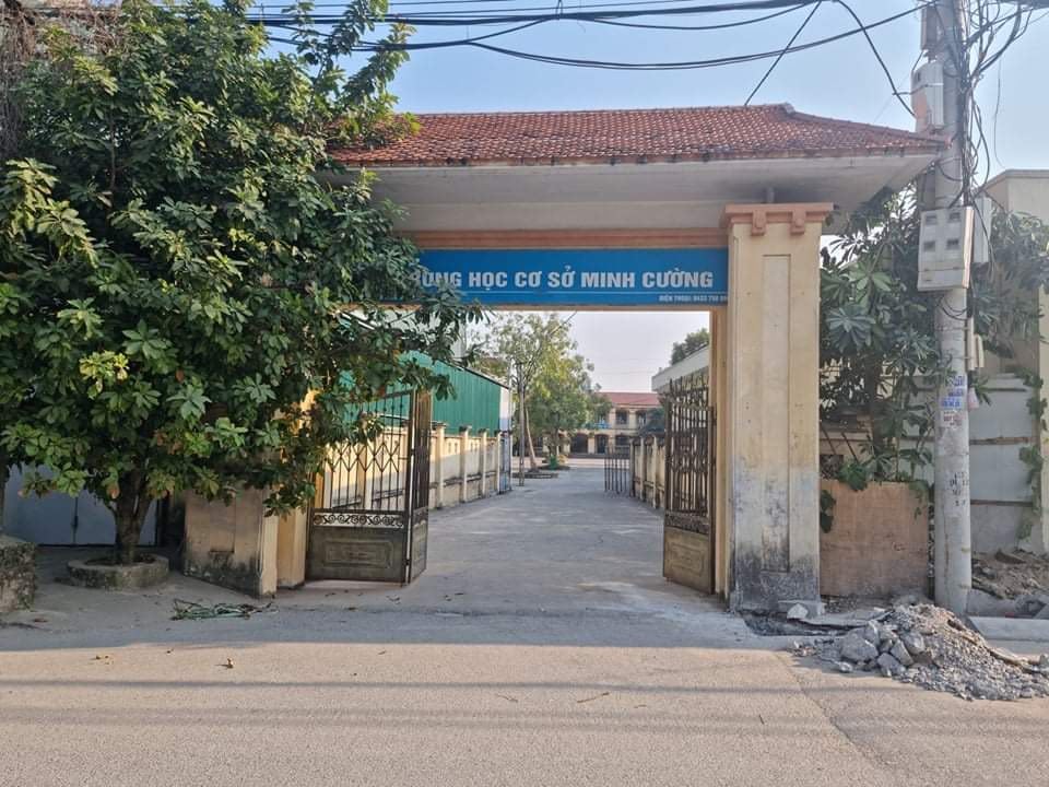 Hà Nội: Nam sinh lớp 9 nhiễm COVID-19, trường tạm dừng học trực tiếp