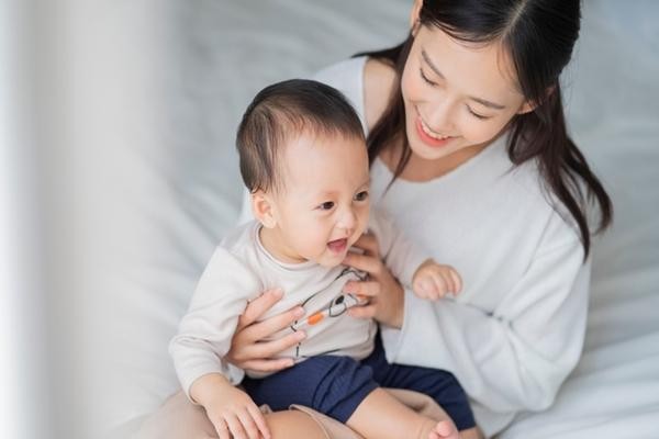 Buồn vì bố mẹ chồng ít tới thăm, nào ngờ ông bà làm điều này