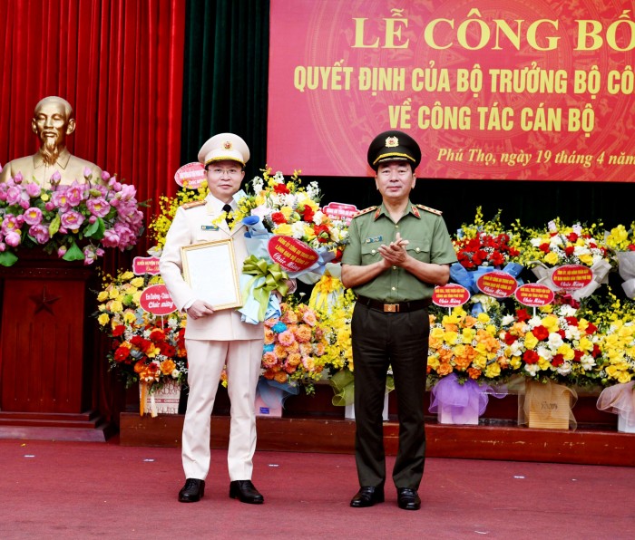 Ngày 19/4, tại Công an tỉnh Phú Thọ, Bộ Công an tổ chức lễ công bố Quyết định của Bộ trưởng Bộ Công an về công tác cán bộ. Thượng tướng Trần Quốc Tỏ, Ủy viên TW Đảng - Thứ trưởng Bộ Công an đã trao quyết định điều động Đại tá Phạm Trường Giang, Giám đốc Công an tỉnh Phú Thọ đến nhận công tác, giữ chức vụ Cục trưởng Kế hoạch và Tài chính, Bộ Công an. Đồng thời, công bố Quyết định điều động và bổ nhiệm  Đại tá Nguyễn Minh Tuấn giữ chức vụ Giám đốc Công an tỉnh Phú Thọ từ 1/5/2023. 