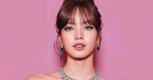 Nhan sắc rực rỡ của Lisa (BLACKPINK) - sao nữ đẹp nhất thế giới