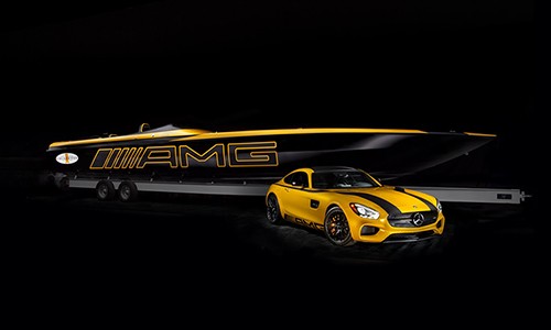 Thuyền siêu tốc USD Cigarette Racing mang vẻ đẹp Mercedes-AMG