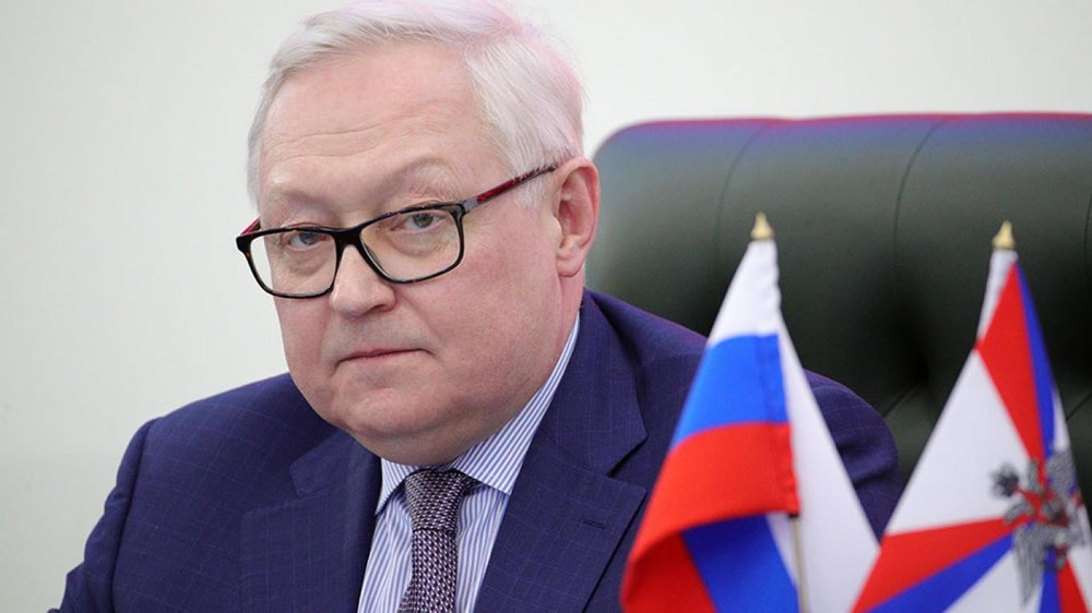  Căng thẳng ở biên giới Ukraine-Nga đã gia tăng nhiều lần, sau khi Thứ trưởng Ngoại giao Liên bang Nga Sergei Ryabkov tuyên bố, Nga không có ý định đưa ra bất kỳ đảm bảo nào với Mỹ và NATO rằng, phía Nga sẽ không tấn công Ukraine.