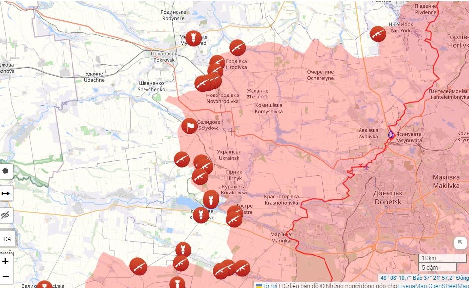 Việc tổ chức bao vây đối với  thành phố Pokrovsk ở phía tây tỉnh Donetsk, miền đông Ukraine, của Quân đội Nga nhanh hơn dự kiến’ khi gần đây, Quân đội Nga đã hoàn thành quyền kiểm soát thành phố Selidovo và Gornyak. Đồng thời đang vây ép ác liệt quân Ukraine ở hướng thành phố Kurakhove.