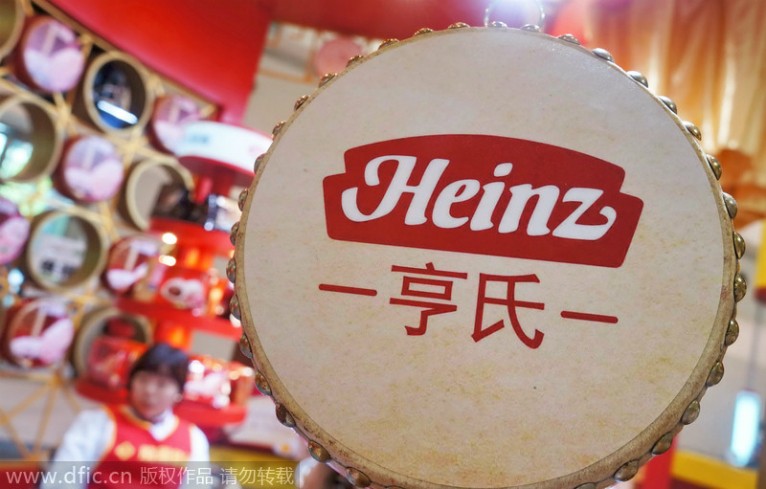 1. H.J. Heinz: Công ty thực phẩm H.J. Heinz có trụ sở tại Mỹ là một trong những nhà sản xuất sản phẩm dinh dưỡng cho trẻ sơ sinh phổ biến nhất tại Trung Quốc. Tuy nhiên, hôm 18/8, Cục Quản lý Thực phẩm và Dược phẩm tỉnh Chiết Giang đã niêm phong 614 hộp ngũ cốc cho trẻ khi phát hiện ra hàm lượng chì vượt quá mức cho phép trong các sản phẩm trên.