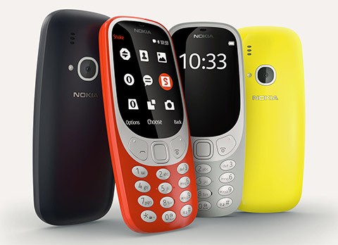  Nokia 3310 đời 2017 ngay khi vừa ra mắt tại MWC đầu năm đã gây sốt vì có nhiều tính năng mới so với phiên bản cũ. Nhiều tín đồ công nghệ ở Việt Nam vẫn đang háo hức chờ đón sản phẩm này về nước. Ảnh: Phonearena.