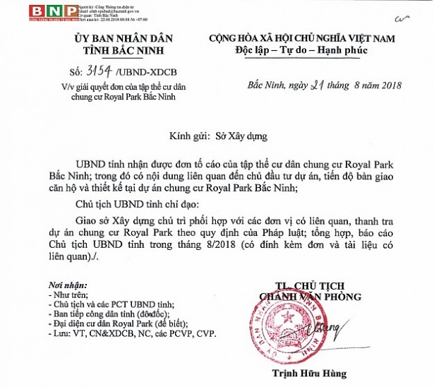 Thông tin trên nhiều cơ quan báo chí cho biết, UBND tỉnh Bắc Ninh vừa có văn bản chỉ đạo Sở Xây dựng tỉnh giải quyết một số vấn đề liên quan tới chủ đầu tư dự án, tiến độ bàn giao căn hộ và thiết kế tại dự án Trung tâm thương mại, khách sạn, văn phòng và căn hộ để bán (Royal Park) mà cư dân ở đây “tố” lên tỉnh. Ảnh: PhapluatPlus.