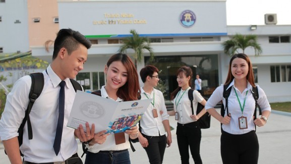 Tự chủ đại học: Sinh viên lo ngại học phí tăng cao?