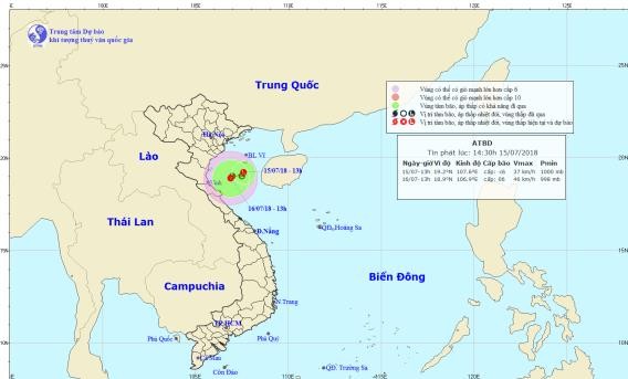 Áp thấp trên vịnh Bắc Bộ gây mưa giông diện rộng, nguy cơ lũ quét