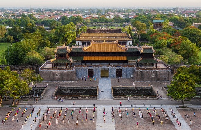 Ngọ Môn là cổng chính lớn nhất của Hoàng thành Huế. Theo Trung tâm Bảo tồn Di tích Cố đô Huế, gọi là Ngọ Môn vì cổng quay mặt về hướng Ngọ, tức hướng nam theo triết lý phương Đông truyền thống. Trên thực tế, hướng của Ngọ Môn cũng như toàn bộ Kinh thành Huế là hướng Càn - Tốn, tức hướng tây bắc - đông nam, nhưng vẫn được xem là hướng Ngọ - hướng nam.