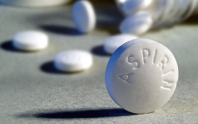  Aspirin có thể khiến bé mắc hội chứng Reye – một bệnh hiếm gặp có thể gây tử vong.