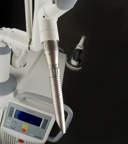  Máy điều trị ngủ ngáy lần đầu tiên xuất hiện ở Việt Nam có tên Laser LightWalker do hãng FOTONA, Mỹ sản xuất.