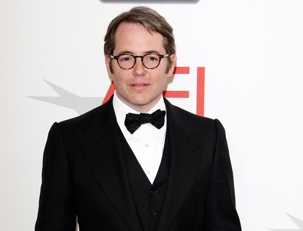 Trong một chuyến đi du lịch tới Ireland,  ngôi sao Hollywood Matthew Broderick và bạn gái lúc đó, Jennifer Grey đã đột ngột chuyển làn và đâm vào một chiếc ô tô khác. Người lái xe và một người nữa trong xe đã bị tử vong do những vết thương quá nặng sau cú đâm xe đó.