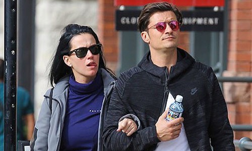 Khoảnh khắc ngọt ngào nhất của Katy Perry và Orlando Bloom