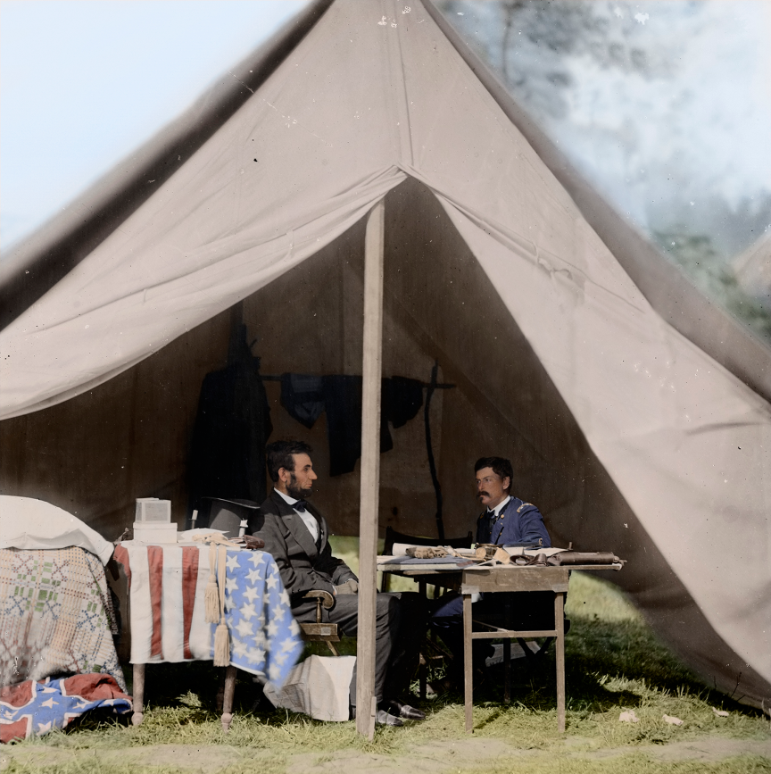 Ảnh chụp Tổng thống Abraham Lincoln gặp Tướng McClellan tại Antietam, Maryland hồi tháng 9/1862.