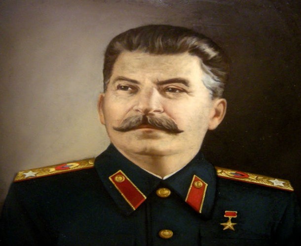 Trước khi trở thành tên tuổi lớn trên chính trường Liên Xô,  nhà lãnh đạo Stalin từng làm công việc ở một văn phòng khí tượng.