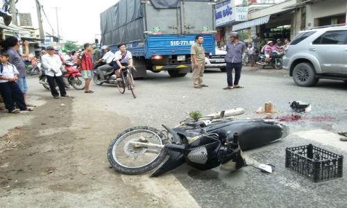 TP HCM: Bị xe tải cán qua người, nạn nhân tử vong tại chỗ