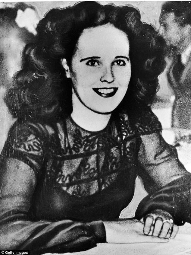 Vào ngày 15/1/1947, thi thể của nữ diễn viên nổi tiếng Elizabeth Short, 22 tuổi, có biệt danh Thược dược đen bị giết hại dã man được phát hiện tại một khu đất trống ở ngoại ô thành phố Los Angeles, California, Mỹ. Chính vì vậy, vụ án mạng này còn được gọi là  vụ án Thược dược đen.