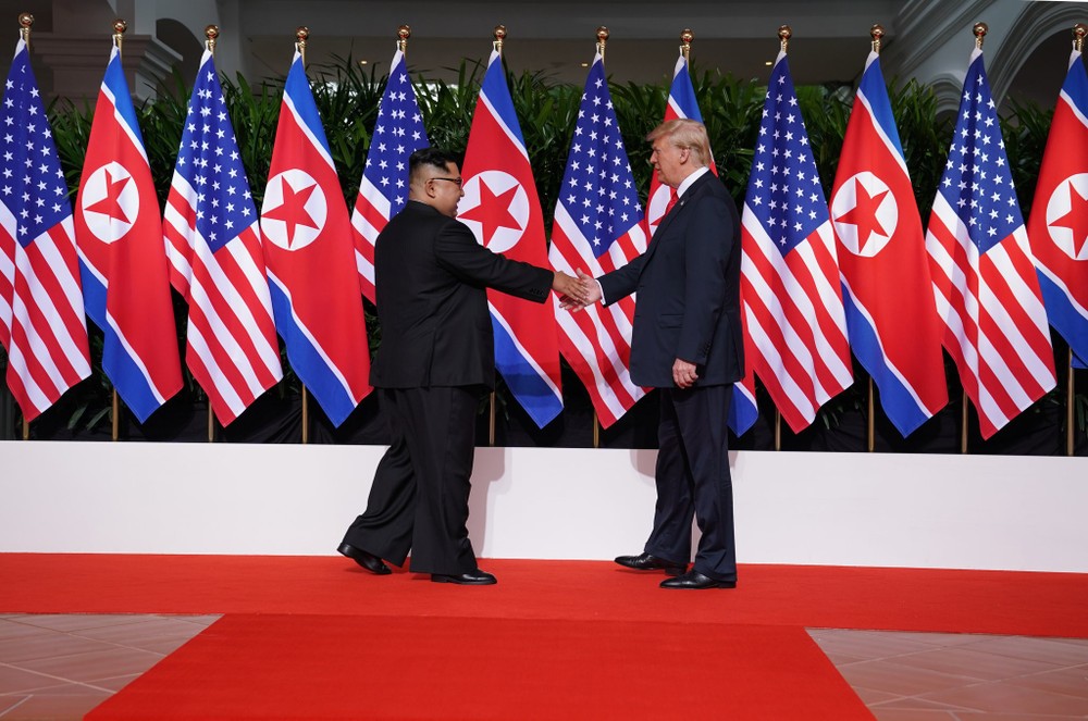  Nhà lãnh đạo Triều Tiên Kim Jong-un sẽ có cuộc gặp thượng đỉnh với Tổng thống Mỹ Donald Trump vào ngày 27-28/2 tới đây tại Hà Nội. Đây là cuộc họp thượng đỉnh lần thứ hai giữa Mỹ và Triều Tiên.