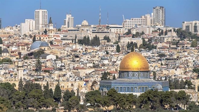 Là một trong những thành phố lâu đời nhất trên thế giới, vùng đất linh thiêng Jerusalem nằm ở phía đông thành phố Tel Aviv của Israel.