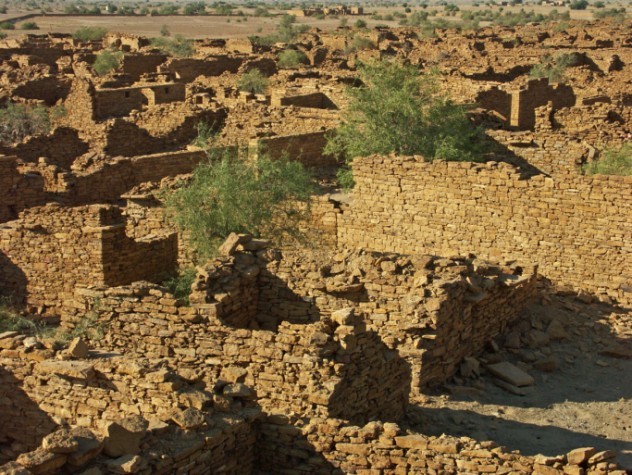  Ngôi làng bị "nguyền rủa" Kuldhara ở Ấn Độ từng là nơi sinh sống của khoảng 1.500 người trong hơn 500 năm.