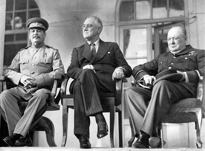 Theo các tài liệu, trùm phát xít  Hitler lên kế hoạch ám sát 3 quan chức cấp cao phe đồng minh gồm: nhà lãnh đạo Josef Stalin của Liên Xô, Thủ tướng Anh Winston S. Churchill và Tổng thống Mỹ Franklin D. Roosevelt.