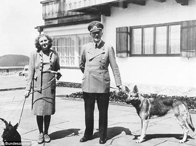 Đời sống tình ái của  trùm phát xít Hitler là chủ đề được nhiều người quan tâm. Công chúng biết đến người tình của nhà độc tài Đức quốc xã sau khi Hitler tự sát.