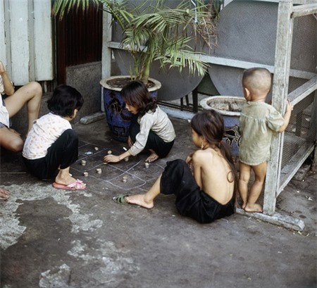 Những hình ảnh do tay máy Henk Hilterman thực hiện  năm 1967 ở Sài Gòn và vùng ngoại vi, được giới thiệu trên trang Flickr của một nhà sưu tầm ảnh trực tuyến có nick Manhhai.