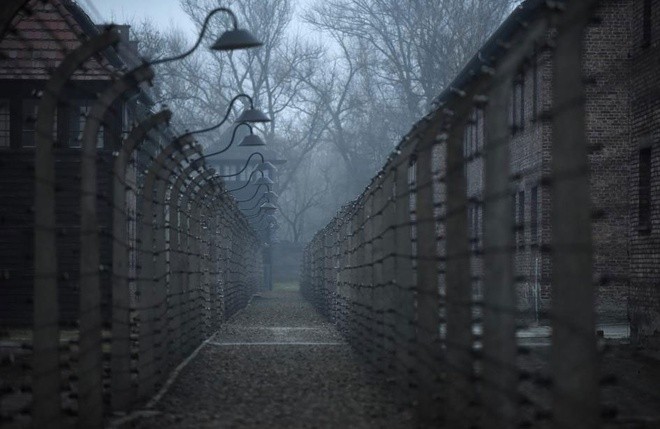 Nằm ở Ba Lan, Auschwitz là trại tập trung lớn nhất của  phát xít Đức trong Thế chiến 2. Cảnh tượng bên trong "chốn địa ngục" Auschwitz khiến nhiều người rùng mình.