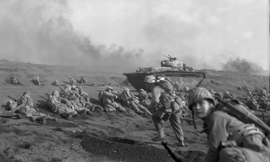  Trận Iwo Jima diễn ra trong 5 tuần (từ ngày 19/2 - 26/3/1945) được đánh giá là một trong những trận giao tranh ác liệt nhất ở Thái Bình Dương trong những tháng cuối Thế chiến 2.