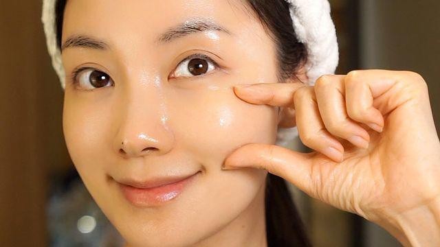 Beauty blogger hơn 40 tuổi, da mướt nhờ siêng đắp mặt nạ này