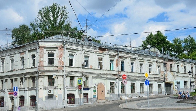 Tòa nhà Yaroshenko là một trong những  ngôi nhà cổ nhất ở thủ đô Moscow, Nga. Theo các chuyên gia, ngôi nhà được xây dựng từ giữa thế kỷ 17.