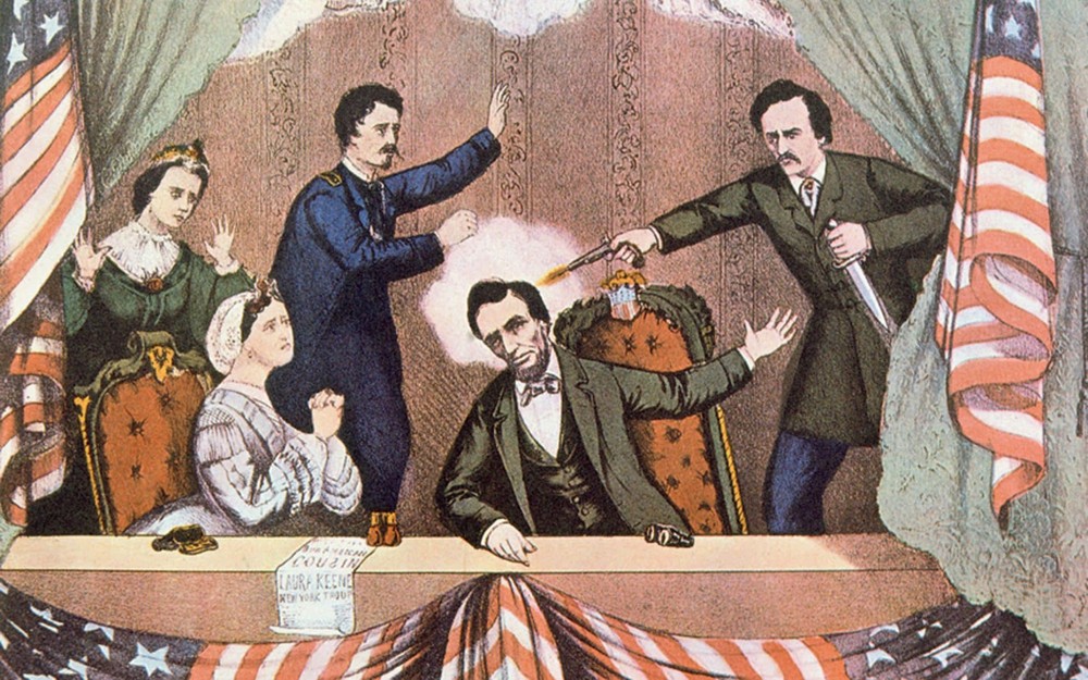 John Wilkes Booth được biết đến là kẻ sát nhân gây ra vụ ám sát đoạt mạng Tổng thống Mỹ Abraham Lincoln vào năm 1865. Theo đó, cuộc sống của John trở thành chủ đề thu hút sự quan tâm của công chúng. Nhiều người không khỏi tò mò hắn xuất thân từ gia đình như thế nào, đã từng làm công việc gì...