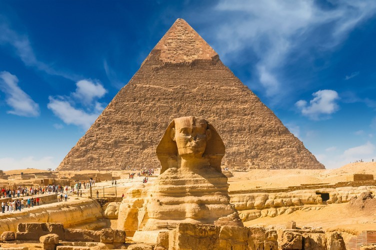  Tượng Nhân sư (The Great Sphinx) được xem là một trong những công trình nổi tiếng nhất của nền văn minh Ai Cập cổ đại còn tồn tại đến ngày nay. Xung quanh bức tượng này ẩn chứa nhiều bí ẩn khiến giới chuyên gia đau đầu đi tìm lời giải.