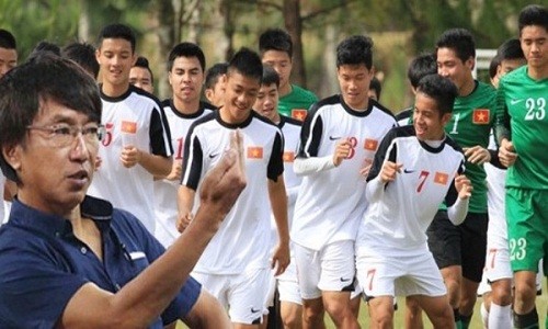 Bầu Đức can HLV Miura không nên dùng U19 đá Sea Game