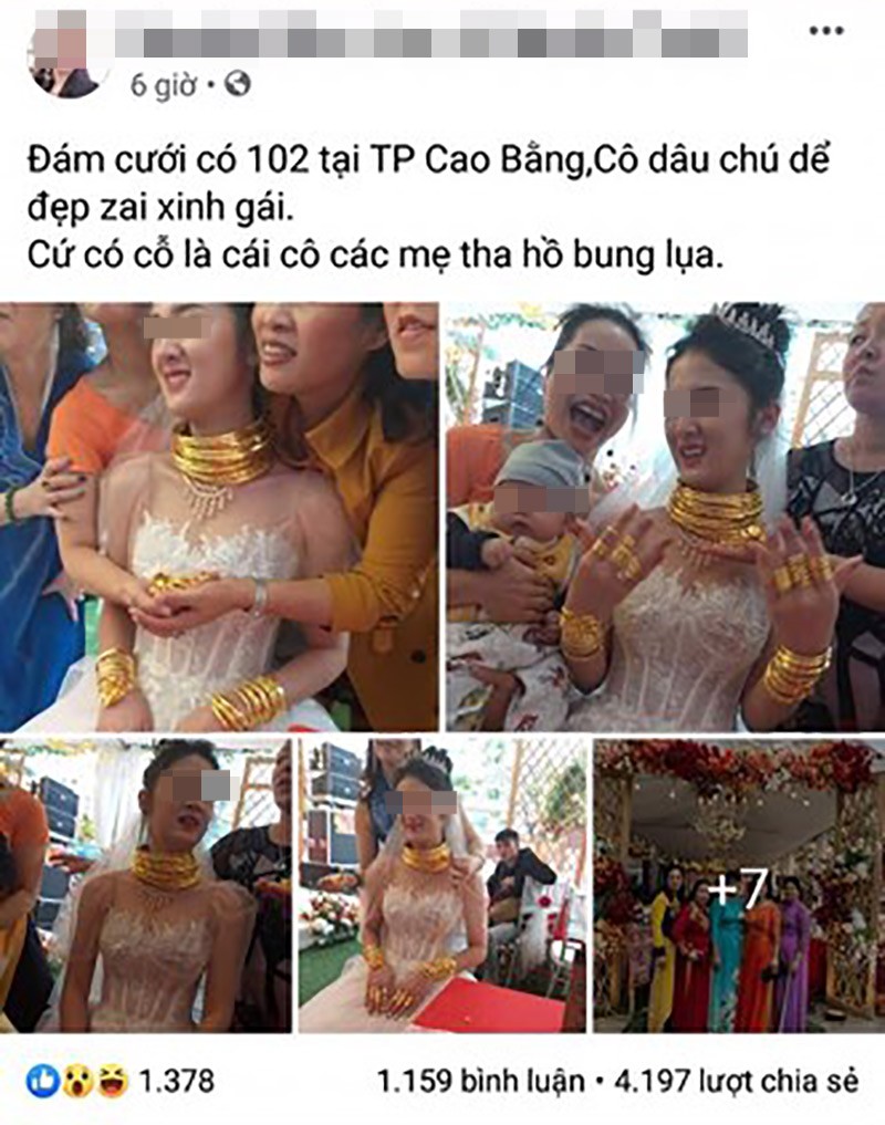 Dù ở miền nào, Nam hay Bắc thì vàng cũng là một món quà quen thuộc trong đám cưới. Người ta tin rằng, vàng sẽ đem lại hạnh phúc lâu bền cho  cô dâu chú rể, càng nhiều càng hạnh phúc.