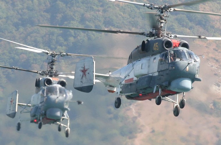  Trực thăng chống ngầm Ka-27 (NATO định danh là Helix) là thiết kế trực thăng chuyên làm nhiệm vụ tìm - diệt tàu ngầm tuyệt vời nhất được phát triển dưới thời Liên Xô bởi cục thiết kế Kamov. Khoảng 267 chiếc Ka-27 đã được sản xuất từ năm 1981 và cung cấp cho Hải quân Liên Xô (Nga) và nhiều nước khác, trong đó có Hải quân Nhân dân Việt Nam (biến thể Ka-28). Hãy cùng vào thăm bên trong một trong những “sát thủ săn ngầm” đáng sợ nhất thế giới này.