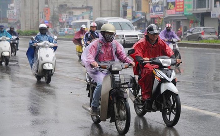 Không khí lạnh đang tràn về, Hà Nội đón giáng sinh trong mưa rét