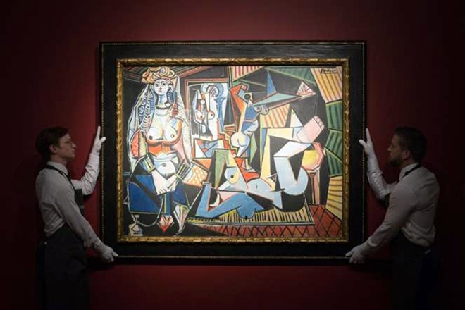 Ngày 11/5/2015, bức họa Les Femmes d’Alger (Version O) của danh họa Picasso được bán với cái giá  không thể tin nổi là 179,3 triệu USD tại nhà đấu giá Christie's New York. Đây là bức tranh đắt nhất trong lịch sử đấu giá. Ảnh: AP.