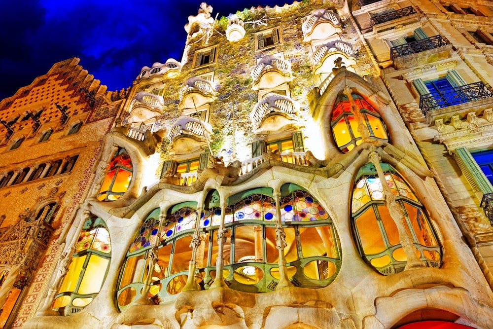 Ngôi nhà Casa Batlló do kiến trúc sư Antoni Gaudí thiết kế nằm giữa Barcelona, Tây Ban Nha.