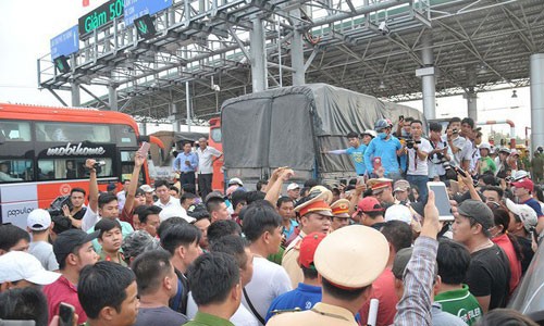 Thứ hai, BOT Cai Lậy sẽ có đủ tiền mệnh giá 100 đồng