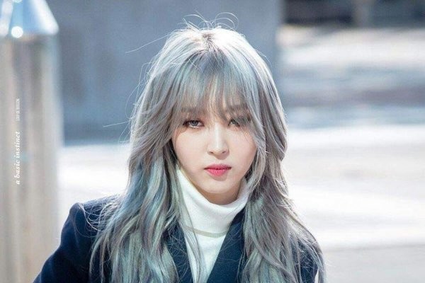 Moonbyul là thành viên của nhóm nhạc MAMAMOO. Trước khi được biết đến là nàng rapper có vóc dáng quyến rũ, cô từng bị từ chối ra mắt với tư cách thành viên chính thức của nhóm vì vấn đề cân nặng.