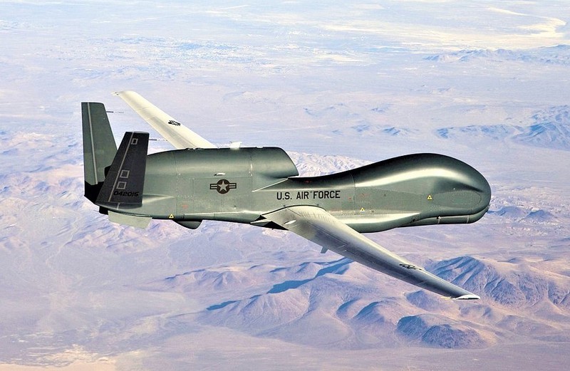 RQ-4 Global Hawk là một loại máy bay trinh sát không người lái do Công ty hàng không Ryan (nay là công ty con của Northrop Grumman) phát triển dưới mật danh Tier II+. Ảnh: Wikipedia.