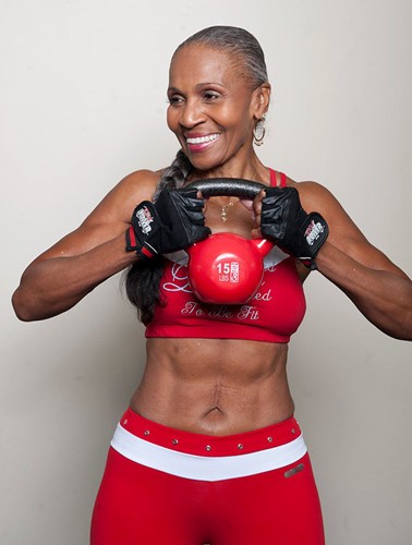 Sinh ra vào ngày 16/6/1936, bà Ernestine Shepherd năm nay đã 80 tuổi. (ảnh: Facebook).