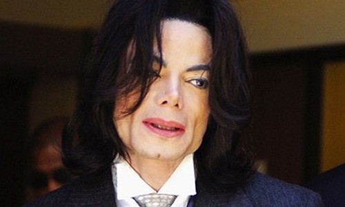 Bí mật đen tối tuổi thơ ấu của Michael Jackson