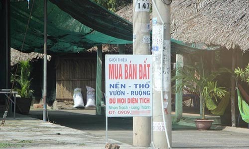 Quán ăn, tiệm cắt tóc ở Nhơn Trạch cũng môi giới nhà đất